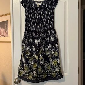 Studio M adorable floral dress.